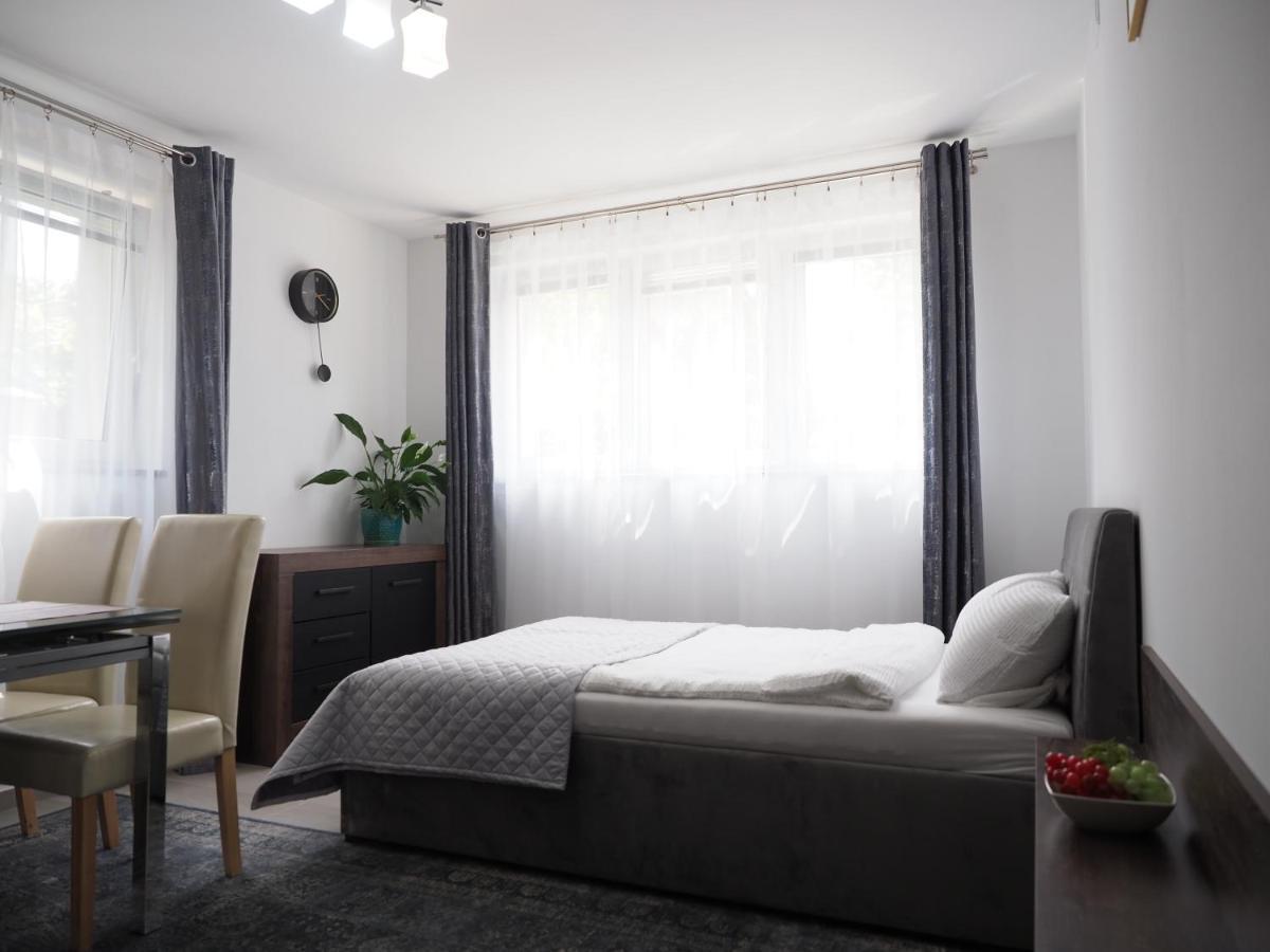 Adobe Apartment - Przytulny I Free Parking Wrocław Eksteriør bilde