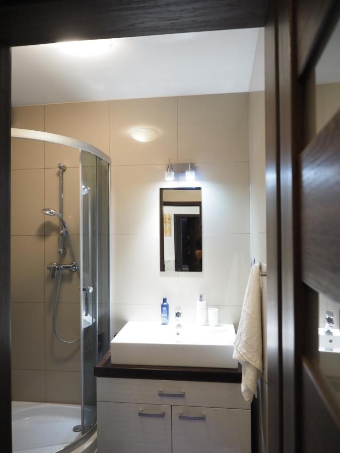 Adobe Apartment - Przytulny I Free Parking Wrocław Eksteriør bilde